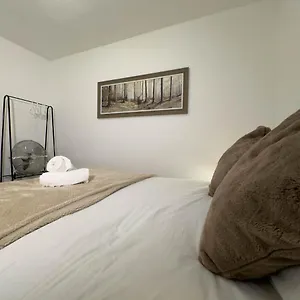  Apartment Thesiger Court - Free Private Parking - By Promise United Kingdom